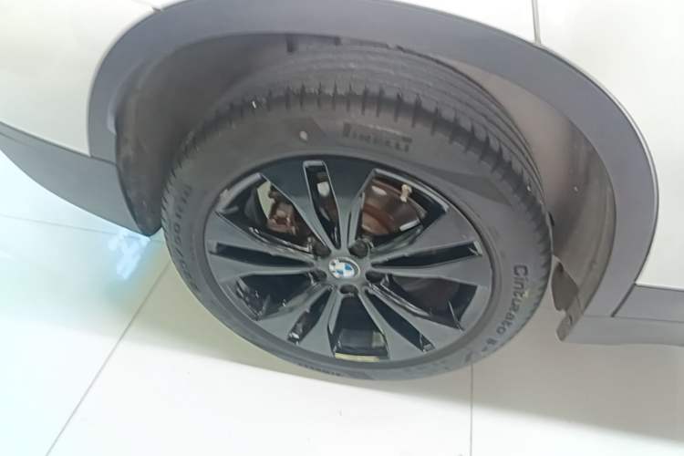 Used BMW X1 2021 sDrive20Li Fashion Model Right Rear Wheel Hub