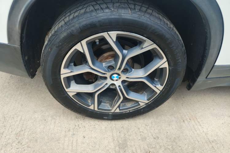 Used BMW X1 2021 Restyled sDrive25Li Leading Edition Right Rear Wheel Hub