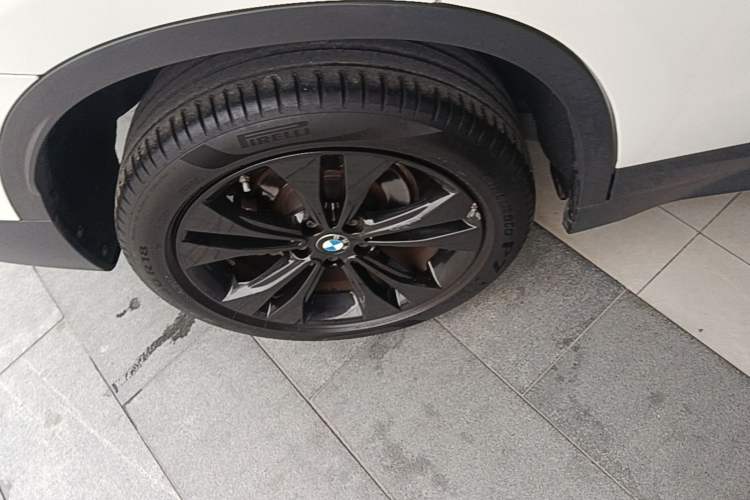 Used BMW X1 2021 Restyled sDrive20Li Fashion Version Right Rear Wheel Hub
