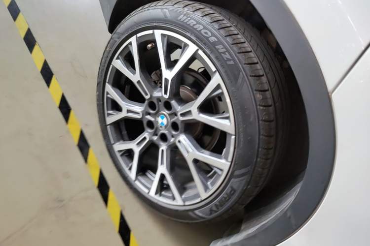 Used BMW X1 2021 xDrive25Li Luxury Model Right Rear Wheel Hub