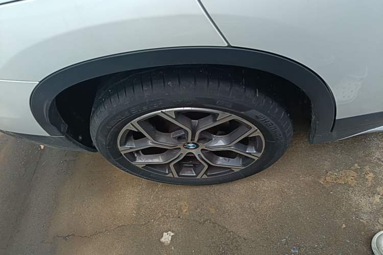 Used BMW X1 2021 Restyled sDrive20Li Premium Edition Right Rear Wheel Hub