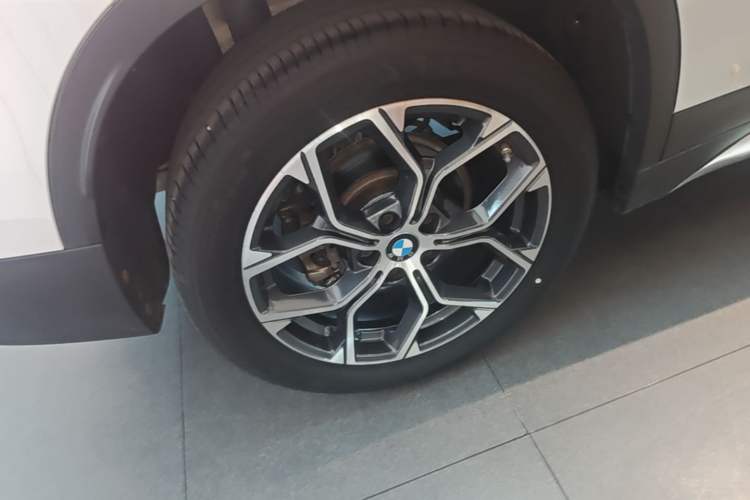 Used BMW X1 2021 sDrive25Li Leading Model Right Rear Wheel Hub