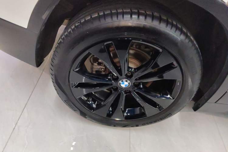 Used BMW X1 2021 sDrive20Li Fashion Model Right Rear Wheel Hub