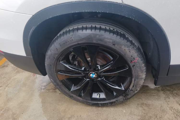 Used BMW X1 2021 sDrive20Li Fashion Model Right Rear Wheel Hub