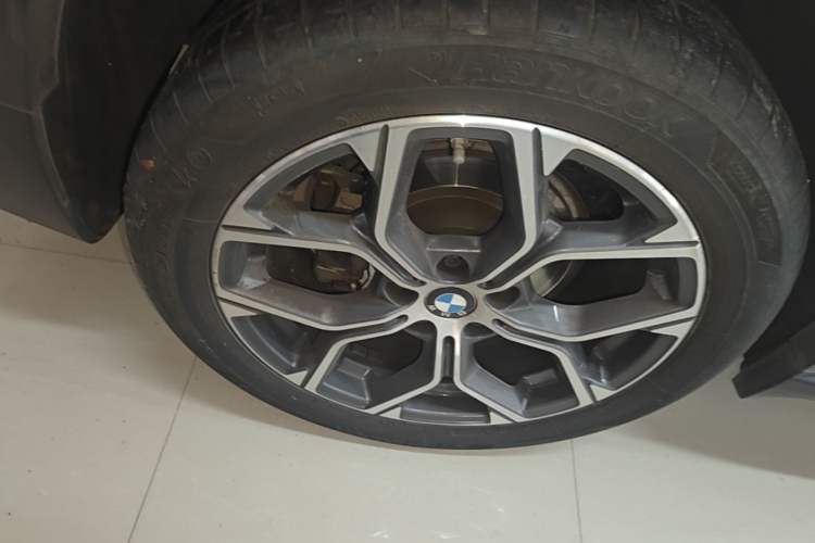 Used BMW X1 2021 Restyled sDrive25Li Leading Edition Right Rear Wheel Hub