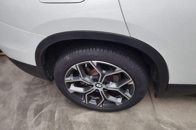Used BMW X1 2021 Restyled sDrive25Li Leading Edition Right Rear Wheel Hub