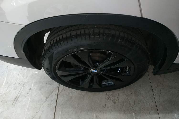 Used BMW X1 2021 sDrive20Li Fashion Model Right Rear Wheel Hub
