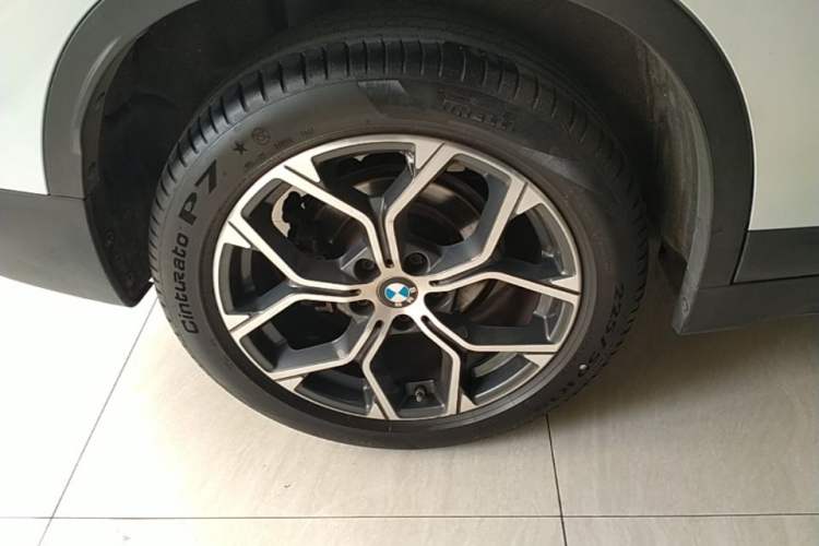 Used BMW X1 2021 Restyled sDrive25Li Leading Edition Right Rear Wheel Hub