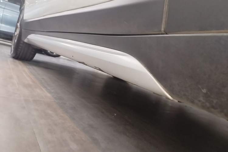 Used BMW X1 2021 sDrive20Li Premium Edition Right Side Sill