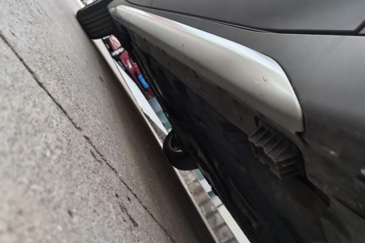 Used BMW X1 2021 sDrive20Li Premium Edition Right Side Sill
