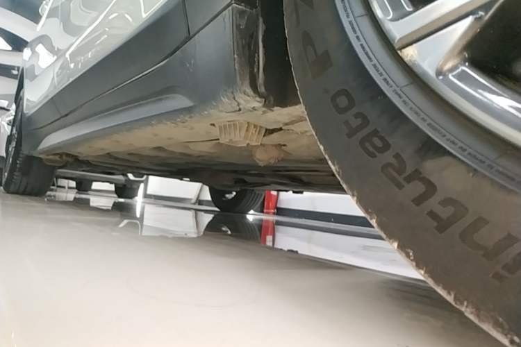 Used BMW X1 2021 Restyled sDrive25Li Leading Edition Right Side Sill