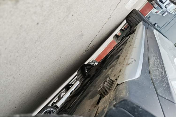 Used BMW X1 2021 sDrive20Li Premium Edition Right Side Sill