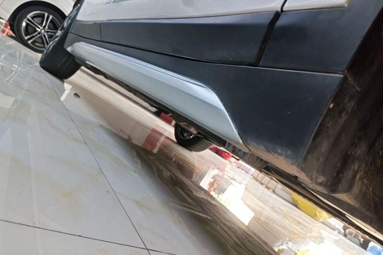 Used BMW X1 2021 xDrive25Li Luxury Model Right Side Sill