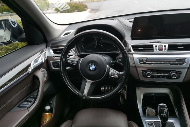 Used BMW X1 2021 xDrive25Li Luxury Model Steering Wheel