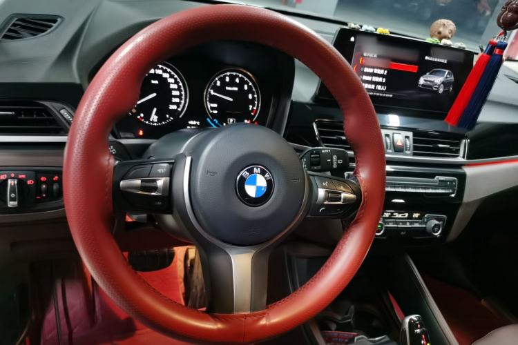 Used BMW X1 2021 Restyled sDrive25Li Leading Edition Steering Wheel