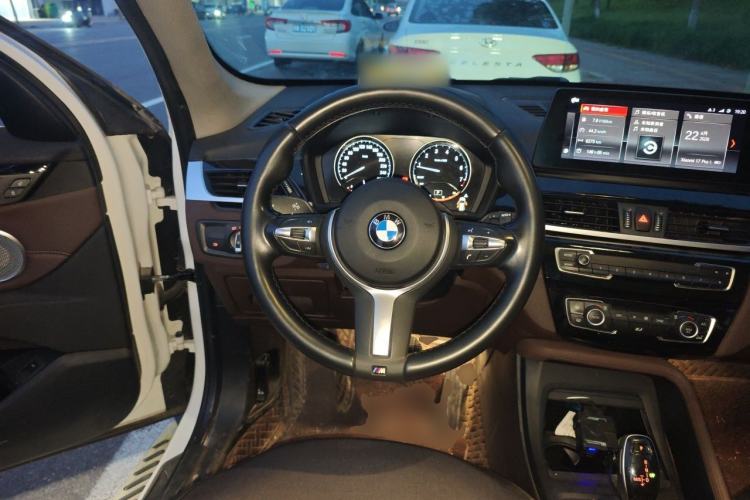Used BMW X1 2021 Restyled sDrive25Li Leading Edition Steering Wheel