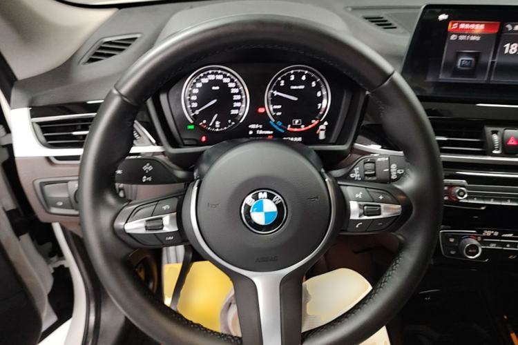 Used BMW X1 2021 sDrive25Li Leading Model Steering Wheel
