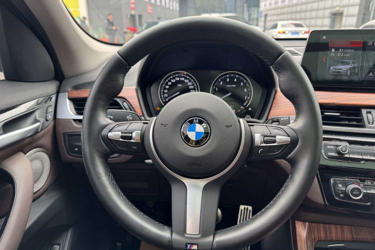 Used BMW X1 2021 Restyled sDrive25Li Leading Edition Steering Wheel