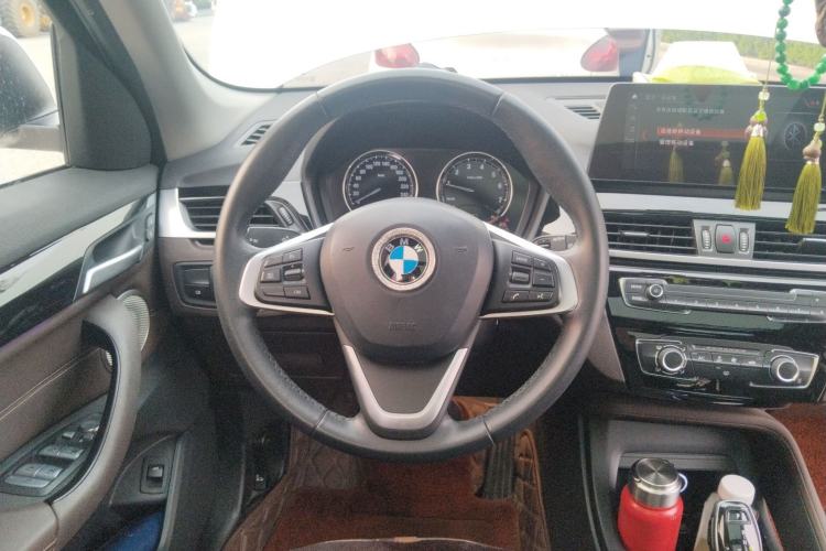 Used BMW X1 2021 sDrive20Li Fashion Model Steering Wheel