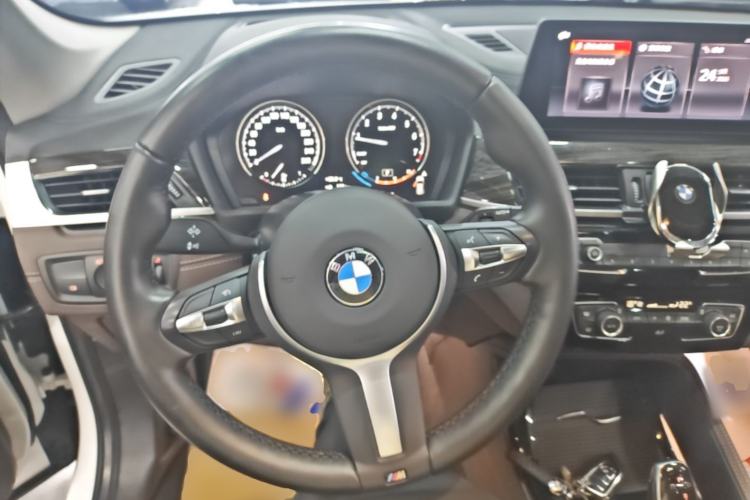 Used BMW X1 2021 xDrive25Li Luxury Model Steering Wheel