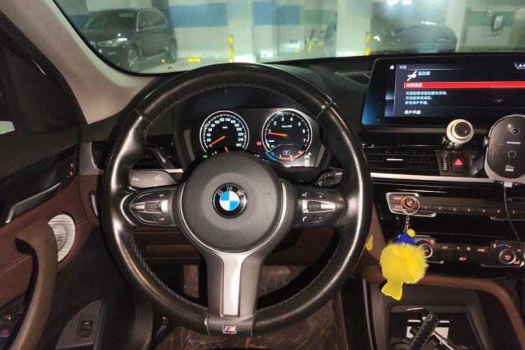 Used BMW X1 2021 sDrive25Li Leading Model Steering Wheel