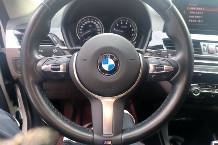 Used BMW X1 2021 sDrive25Li Leading Model Steering Wheel