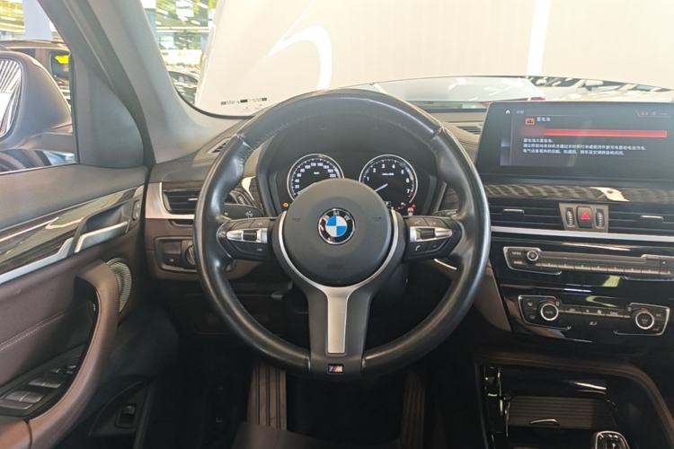 Used BMW X1 2021 Revised xDrive25Li Premium Edition Steering Wheel