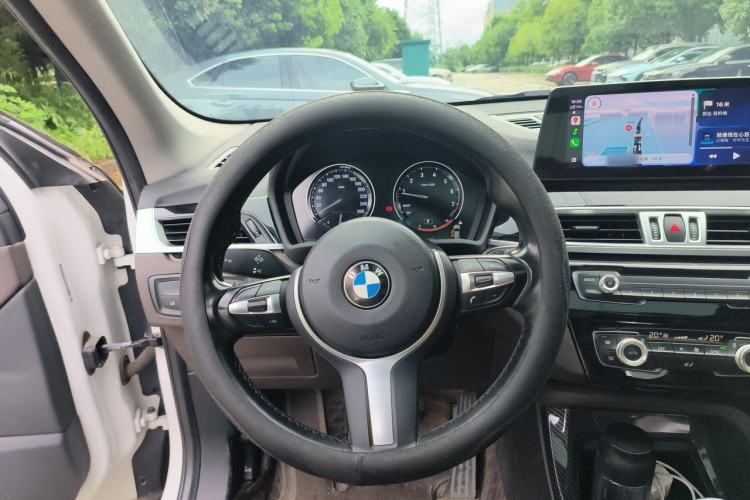 Used BMW X1 2021 sDrive25Li Leading Model Steering Wheel