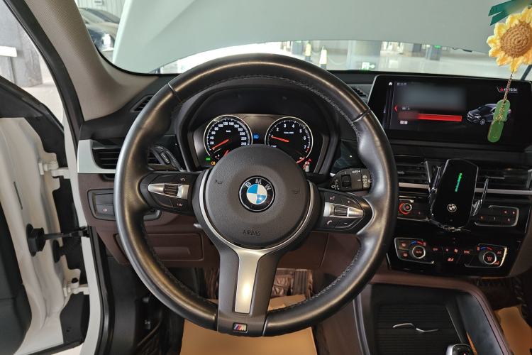 Used BMW X1 2021 sDrive25Li Leading Model Steering Wheel