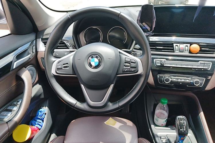 Used BMW X1 2021 sDrive20Li Fashion Model Steering Wheel