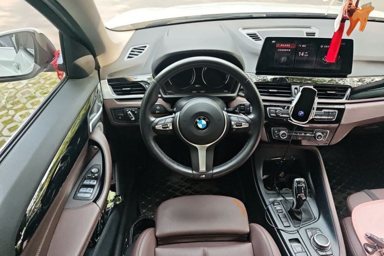 Used BMW X1 2021 sDrive25Li Leading Model Steering Wheel