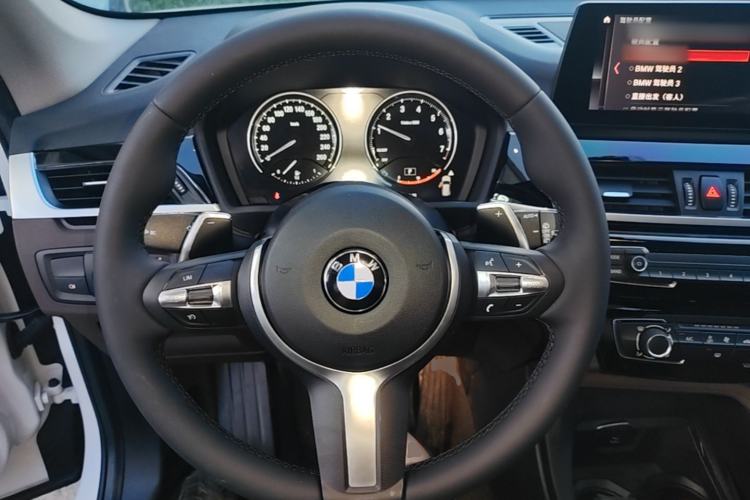 Used BMW X1 2021 sDrive20Li Fashion Model Steering Wheel