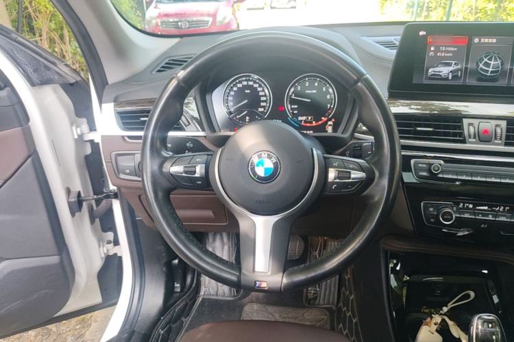 Used BMW X1 2021 xDrive25Li Luxury Model Steering Wheel