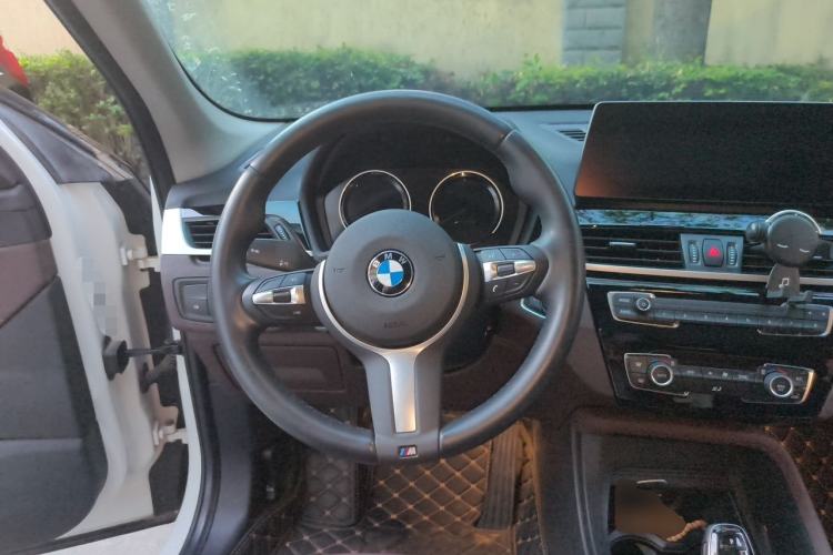 Used BMW X1 2021 Restyled sDrive25Li Leading Edition Steering Wheel