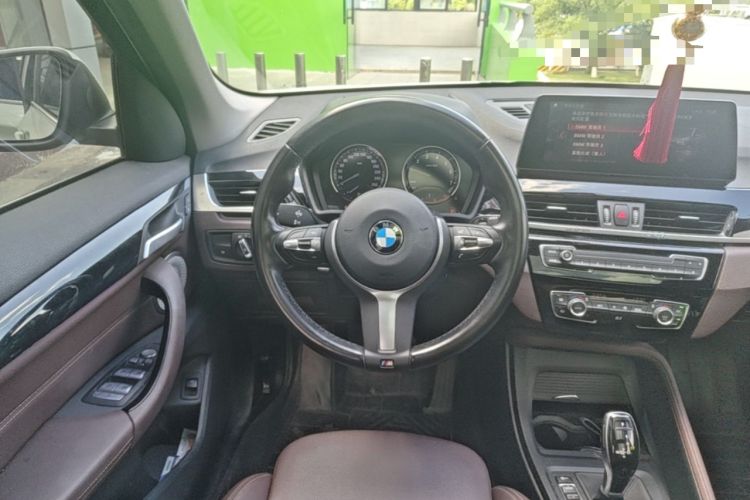 Used BMW X1 2021 sDrive25Li Leading Model Steering Wheel