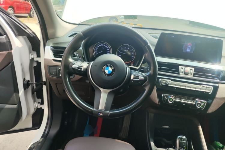 Used BMW X1 2021 Restyled sDrive25Li Leading Edition Steering Wheel