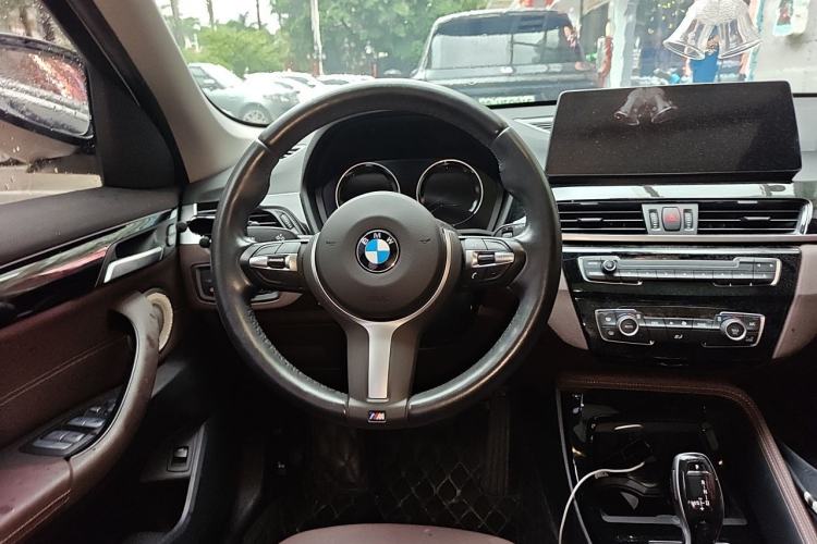 Used BMW X1 2021 sDrive20Li Premium Edition Steering Wheel