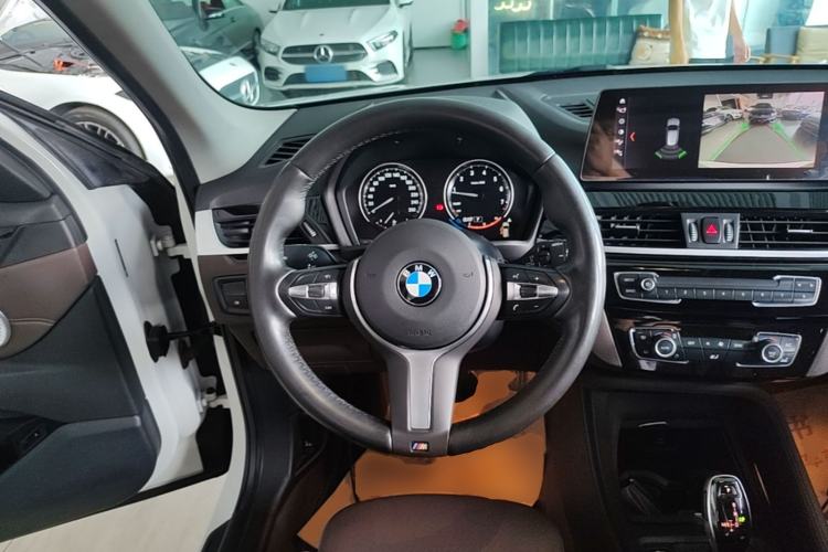 Used BMW X1 2021 sDrive25Li Leading Model Steering Wheel