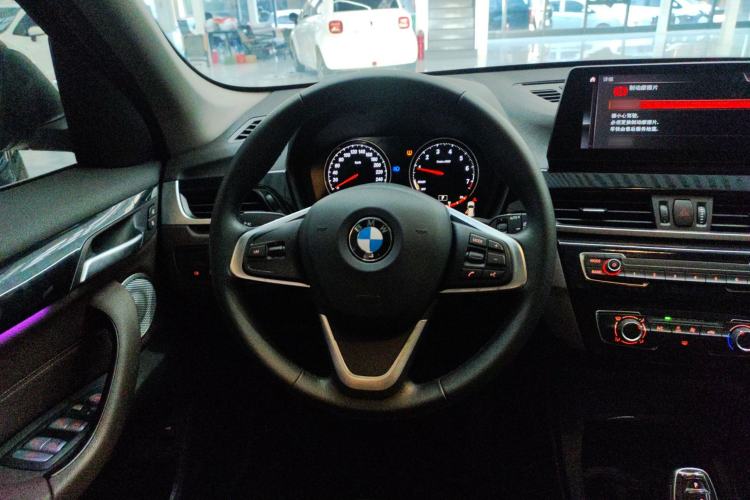 Used BMW X1 2021 sDrive20Li Fashion Model Steering Wheel