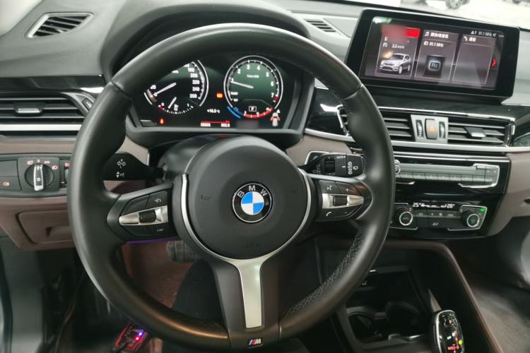Used BMW X1 2021 sDrive25Li Leading Model Steering Wheel