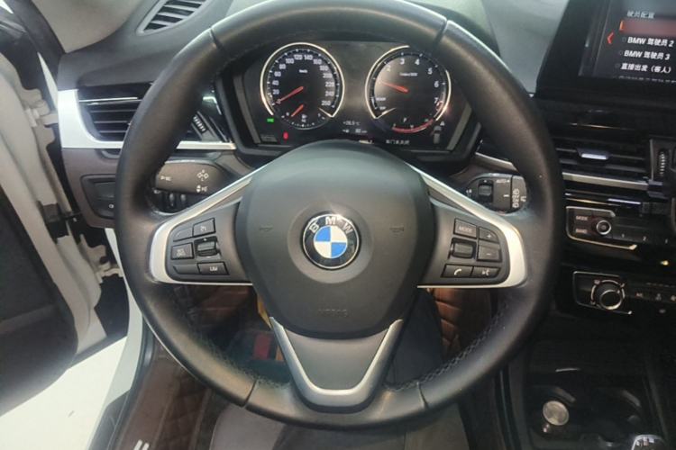 Used BMW X1 2021 sDrive20Li Fashion Model Steering Wheel