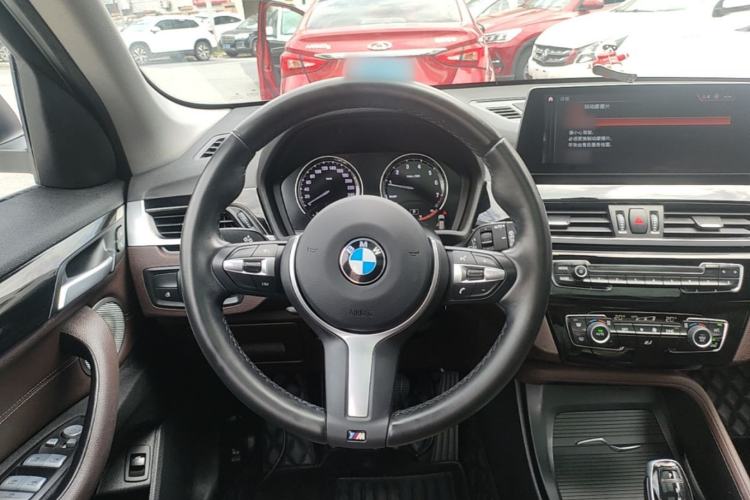 Used BMW X1 2021 sDrive25Li Leading Model Steering Wheel