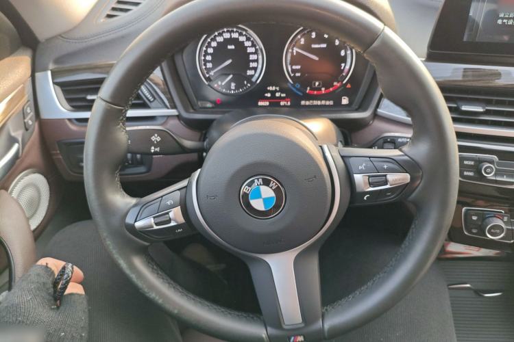 Used BMW X1 2021 xDrive25Li Luxury Model Steering Wheel