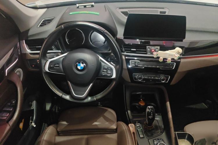 Used BMW X1 2021 sDrive20Li Fashion Model Steering Wheel