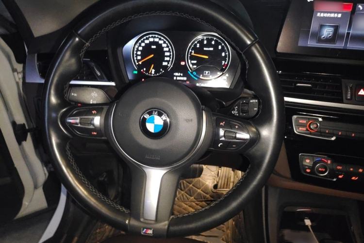 Used BMW X1 2021 sDrive25Li Leading Model Steering Wheel