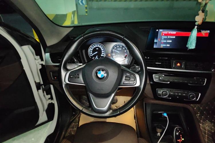 Used BMW X1 2021 sDrive20Li Fashion Model Steering Wheel