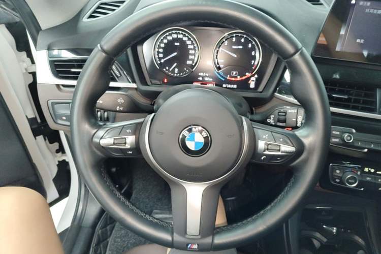 Used BMW X1 2021 Restyled sDrive25Li Leading Edition Steering Wheel