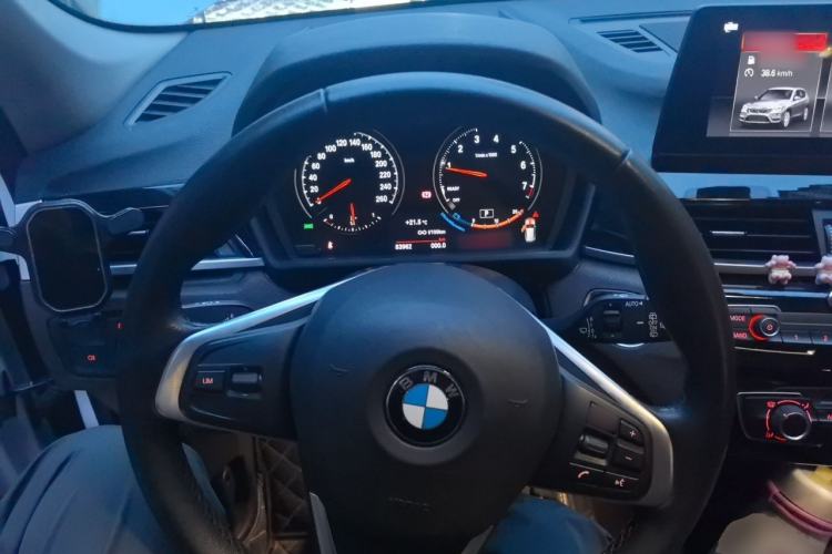Used BMW X1 2021 sDrive20Li Fashion Model Steering Wheel