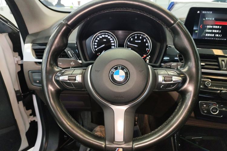 Used BMW X1 2021 sDrive20Li Premium Edition Steering Wheel