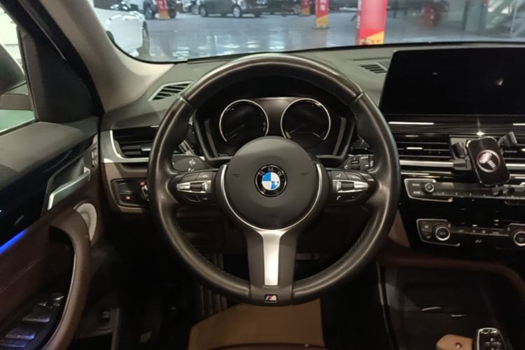 Used BMW X1 2021 Restyled sDrive25Li Leading Edition Steering Wheel